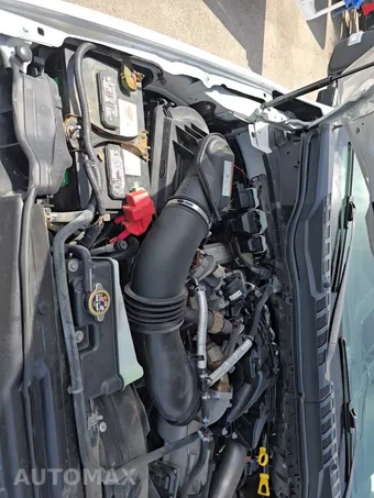 2019 Ford Super Duty F-550 Cab Chassis XL Regular Cab DRW - miniatura 28
