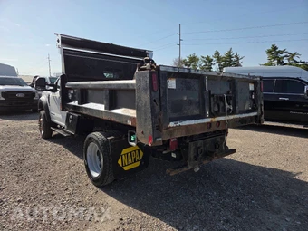 2019 Ford Super Duty F-550 Cab Chassis XL Regular Cab DRW - miniatura 3