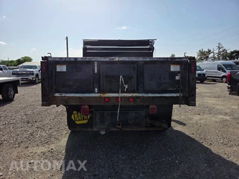 2019 Ford Super Duty F-550 Cab Chassis XL Regular Cab DRW - miniatura 4