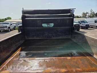 2019 Ford Super Duty F-550 Cab Chassis XL Regular Cab DRW - miniatura 5