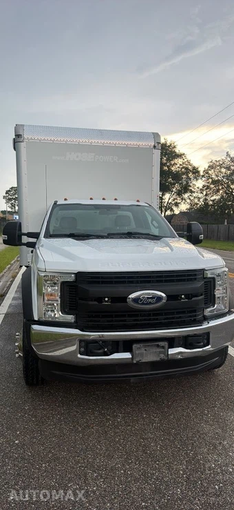 2019 Ford Super Duty F-550 Cab Chassis XL Regular Cab DRW - miniatura 8