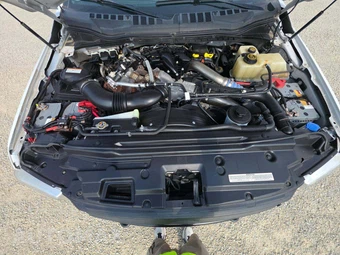2019 Ford Super Duty F-550 Cab Chassis XL Regular Cab DRW - miniatura 15