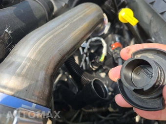 2019 Ford Super Duty F-550 Cab Chassis XL Regular Cab DRW - miniatura 17