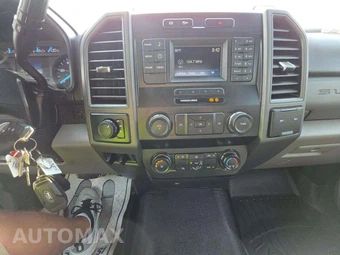 2019 Ford Super Duty F-550 Cab Chassis XL Regular Cab DRW - miniatura 7