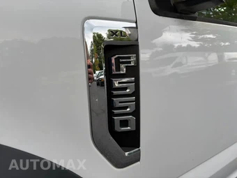 2019 Ford Super Duty F-550 Cab Chassis XL Regular Cab DRW - miniatura 38