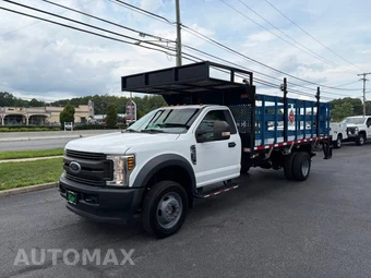 2019 Ford Super Duty F-550 Cab Chassis XL Regular Cab DRW - miniatura 5