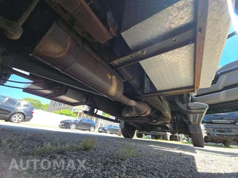 2019 Ford Super Duty F-550 Cab Chassis XL Regular Cab DRW - miniatura 16