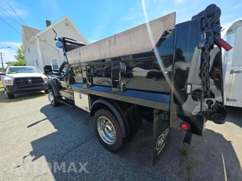2019 Ford Super Duty F-550 Cab Chassis XL Regular Cab DRW - miniatura 2