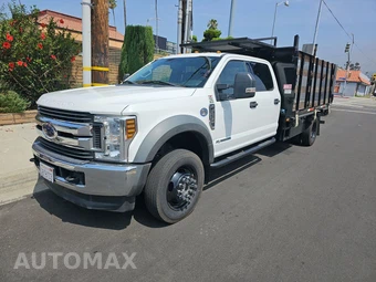 2019 Ford Super Duty F-550 Cab Chassis XLT Crew Cab DRW