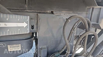 2019 Ford Super Duty F-550 Cab Chassis XLT Crew Cab DRW - miniatura 32