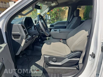 2019 Ford Super Duty F-550 Cab Chassis XLT Crew Cab DRW - miniatura 7
