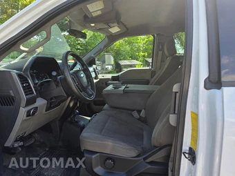2019 Ford Super Duty F-550 Cab Chassis XLT Extended Cab w/Rear Doors DRW - miniatura 7
