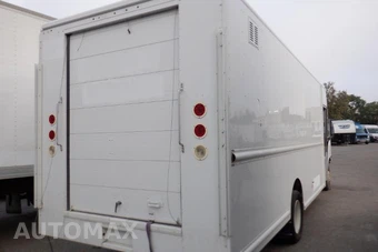 2019 Ford Super Duty F-59 Stripped Chassis DRW - miniatura 3