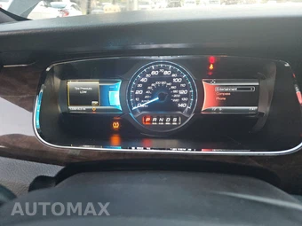 2019 Ford Taurus Limited - miniatura 18