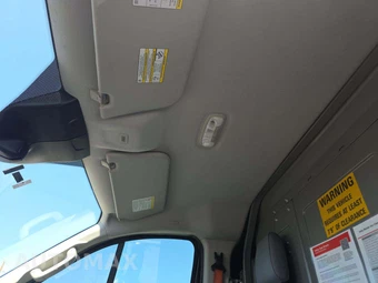 2019 Ford Transit 150 Cargo Van w/RH Sliding Door Low Roof 129.9" WB - miniatura 11