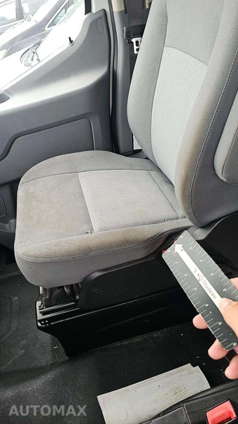 2019 Ford Transit 150 Cargo Van w/RH Sliding Door Low Roof 129.9" WB - miniatura 9