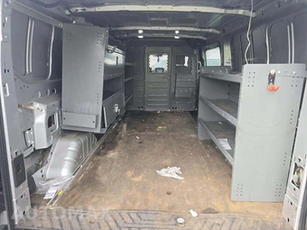 2019 Ford Transit 150 Cargo Van w/RH Sliding Door Low Roof 147.6" WB - miniatura 10