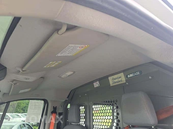 2019 Ford Transit 150 Cargo Van w/RH Sliding Door Low Roof 147.6" WB - miniatura 8