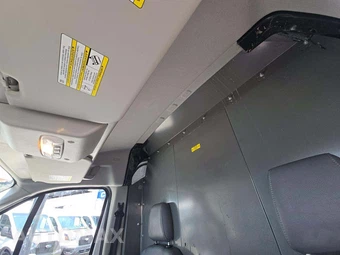 2019 Ford Transit 150 Cargo Van w/RH Sliding Door Medium Roof 129.9" WB - miniatura 11