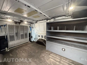2019 Ford Transit 150 Cargo Van w/RH Swing-Out Doors Low Roof 129.9" WB - miniatura 29