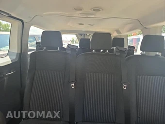 2019 Ford Transit 150 Passenger Van XL w/RH Swing-Out Doors Low Roof 129.9" WB - miniatura 16