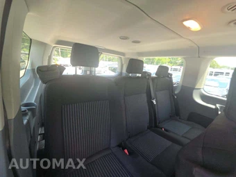 2019 Ford Transit 150 Passenger Van XL w/RH Swing-Out Doors Low Roof 129.9" WB - miniatura 14