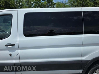 2019 Ford Transit 150 Passenger Van XLT w/RH Swing-Out Doors Low Roof 129.9" WB - miniatura 10