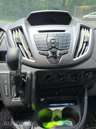 2019 Ford Transit 150 Passenger Van XLT w/RH Swing-Out Doors Low Roof 129.9" WB - miniatura 7