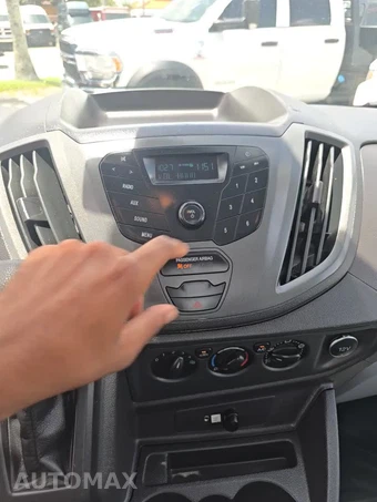 2019 Ford Transit 250 Cab Chassis - miniatura 24
