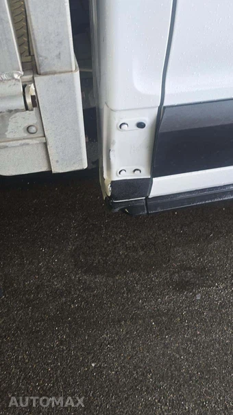 2019 Ford Transit 250 Cab Chassis - miniatura 23