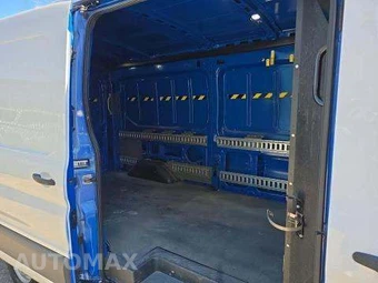 2019 Ford Transit 250 Cargo Van w/RH Sliding Door - miniatura 15