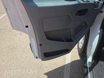 2019 Ford Transit 250 Cargo Van w/RH Sliding Door Low Roof 129.9" WB - miniatura 9