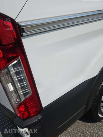 2019 Ford Transit 250 Cargo Van w/RH Sliding Door Low Roof 129.9" WB - miniatura 24