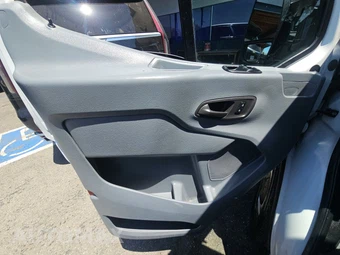 2019 Ford Transit 250 Cargo Van w/RH Sliding Door Medium Roof 147.6" WB - miniatura 9