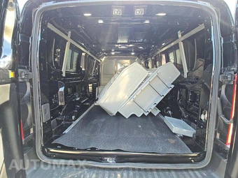 2019 Ford Transit 250 Cargo Van w/RH Swing-Out Doors Low Roof 129.9" WB - miniatura 13