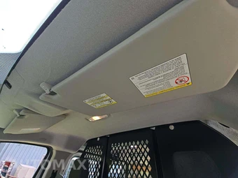 2019 Ford Transit 250 Cargo Van w/RH Swing-Out Doors Low Roof 129.9" WB - miniatura 11