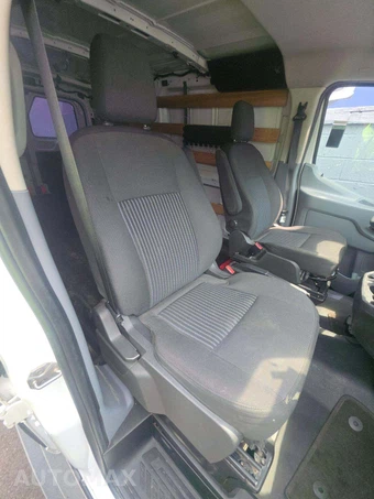 2019 Ford Transit 250 Cargo Van w/RH Swing-Out Doors Low Roof 129.9" WB - miniatura 16