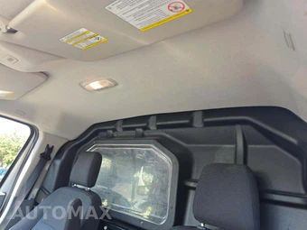 2019 Ford Transit 250 Cargo Van w/RH Swing-Out Doors Low Roof 129.9" WB - miniatura 11