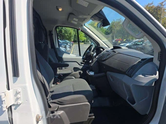 2019 Ford Transit 250 Cargo Van w/RH Swing-Out Doors Low Roof 129.9" WB - miniatura 17