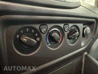 2019 Ford Transit 250 Cargo Van w/RH Swing-Out Doors Low Roof 147.6" WB - miniatura 19