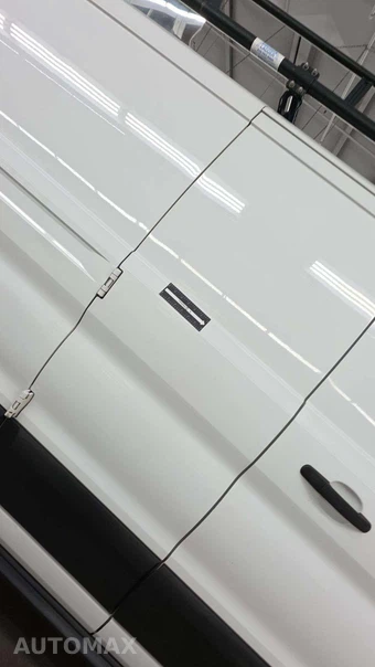 2019 Ford Transit 250 Cargo Van w/RH Swing-Out Doors Low Roof 147.6" WB - miniatura 25