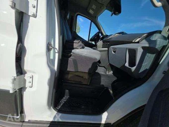 2019 Ford Transit 250 Cargo Van w/RH Swing-Out Doors Low Roof 147.6" WB - miniatura 18