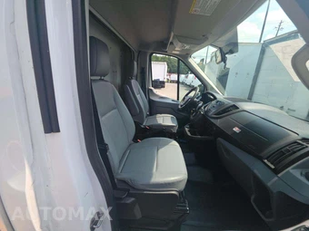 2019 Ford Transit 350 Cutaway - miniatura 15