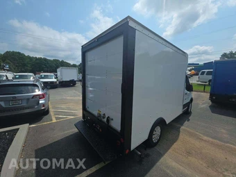 2019 Ford Transit 350 Cutaway - miniatura 3