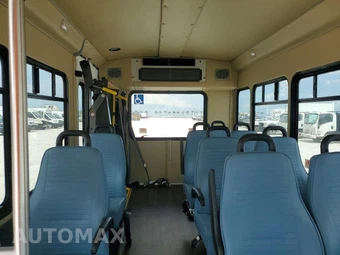 2019 Ford Transit 350 HD Cutaway 10360 GVWR DRW - miniatura 6