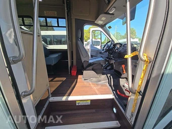 2019 Ford Transit 350 HD Cutaway 10360 GVWR DRW - miniatura 17
