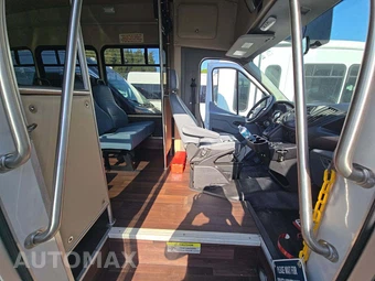 2019 Ford Transit 350 HD Cutaway 10360 GVWR DRW - miniatura 17