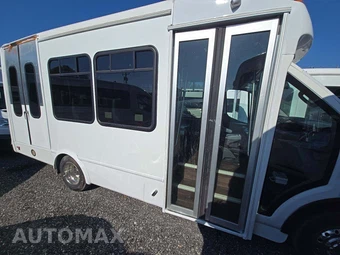 2019 Ford Transit 350 HD Cutaway 10360 GVWR DRW - miniatura 4