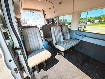 2019 Ford Transit 350 HD Passenger Van XL DRW High Roof 147.6" WB - miniatura 17