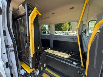2019 Ford Transit 350 HD Passenger Van XL DRW High Roof 147.6" WB - miniatura 40